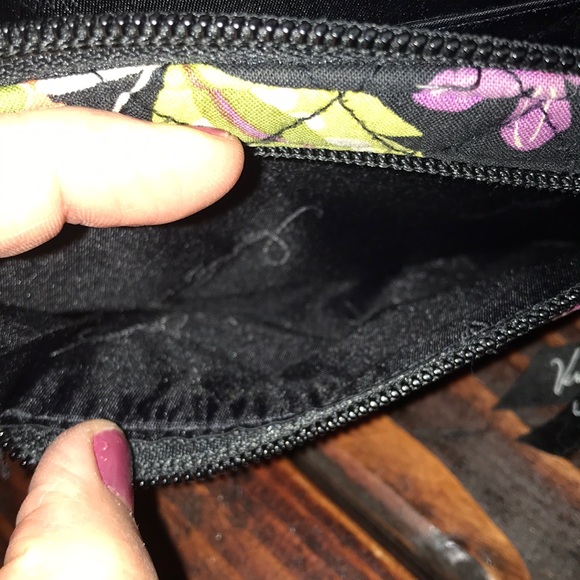 Vera Bradley wallet. - Picture 5 of 8